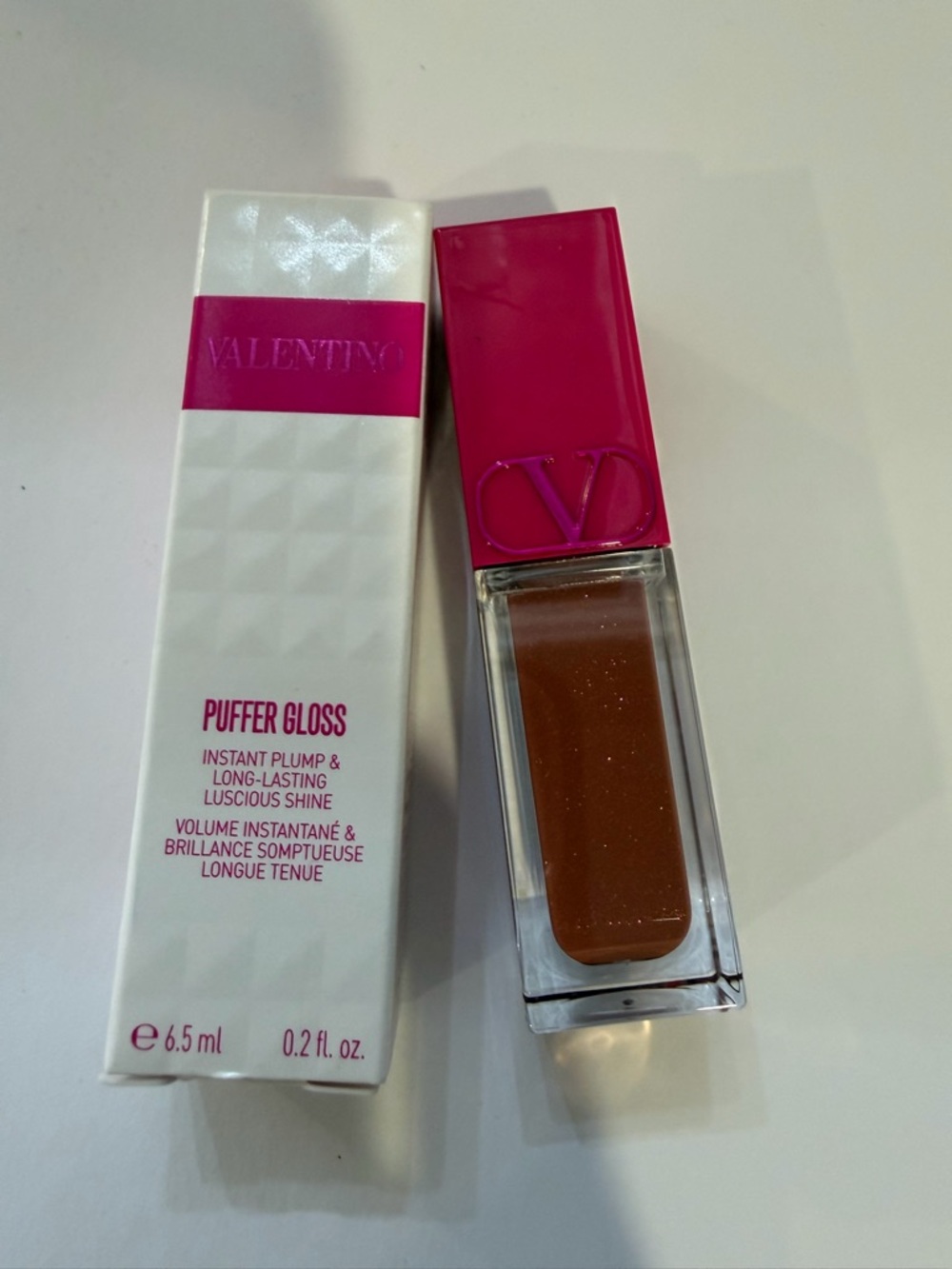 Valentino Puffer Gloss — 122A
WARM IT UP
